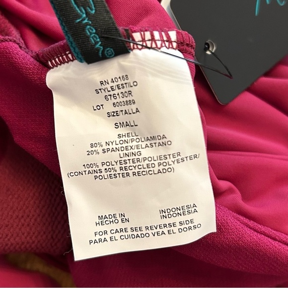 Aqua Green Asymmetrical Shoulder One Piece Swimsuit Women’s Sz Small Wine NEW - Picture 8 of 8